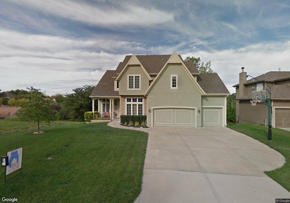 7826 Alden Rd, Shawnee, KS 66216 - photo 1