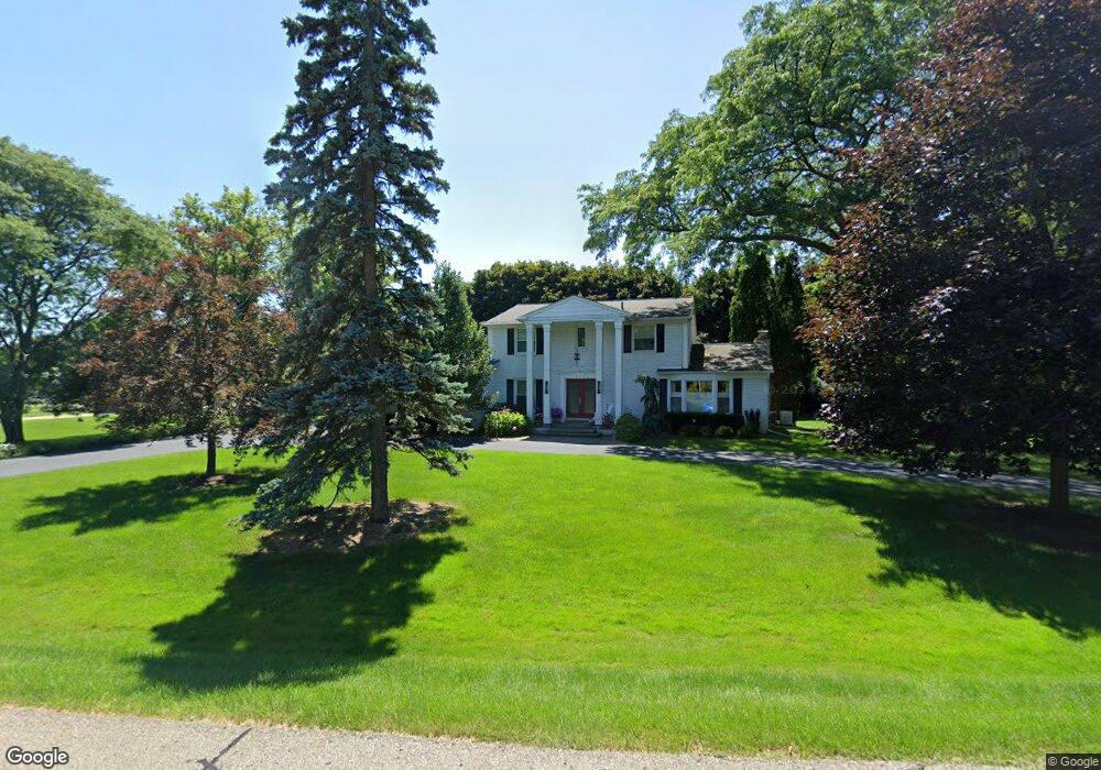 6292 Saint James Dr, West Bloomfield, MI 48322 - photo 1