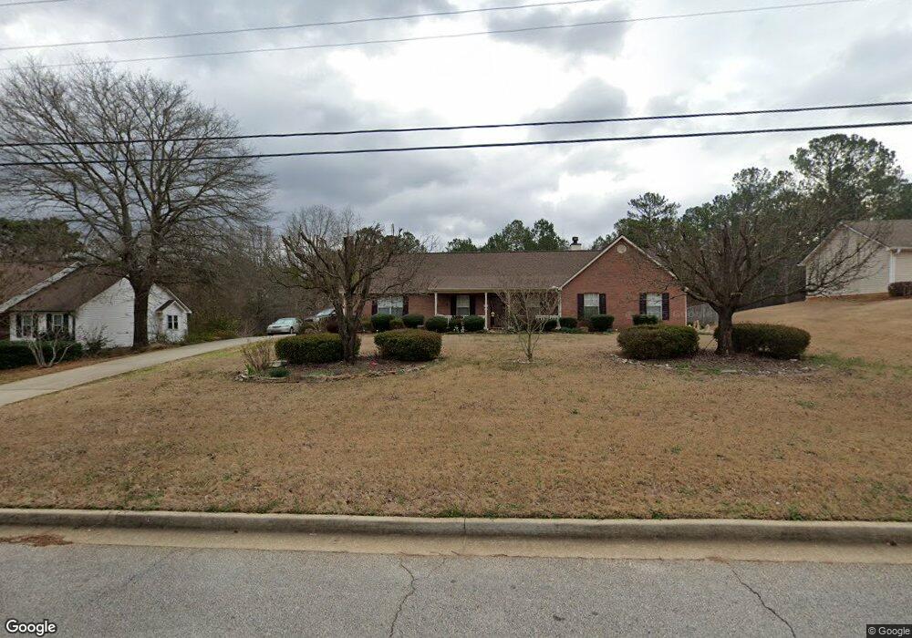 112 Old Stonewall Dr, Locust Grove, GA 30248 - photo 1