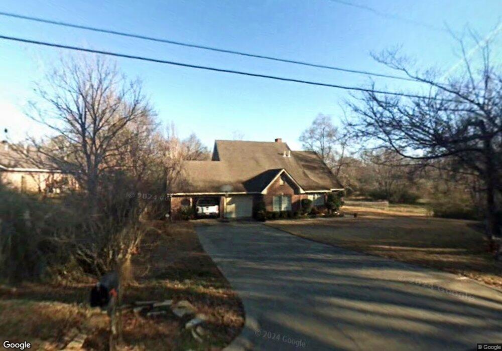 725 Bostwick St, Nacogdoches, TX 75965 - photo 1