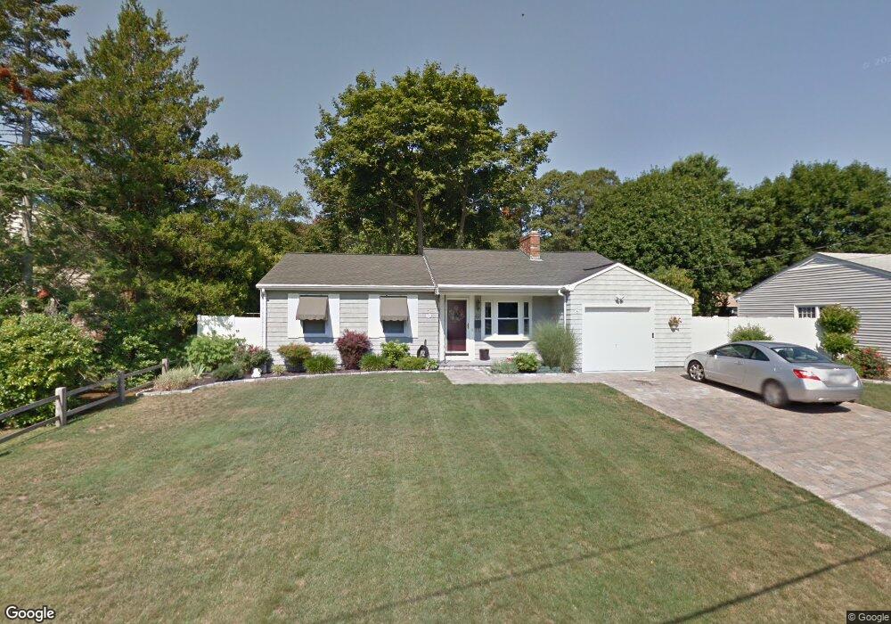 49 Woodcrest Dr, Riverside, RI 02915 - photo 1