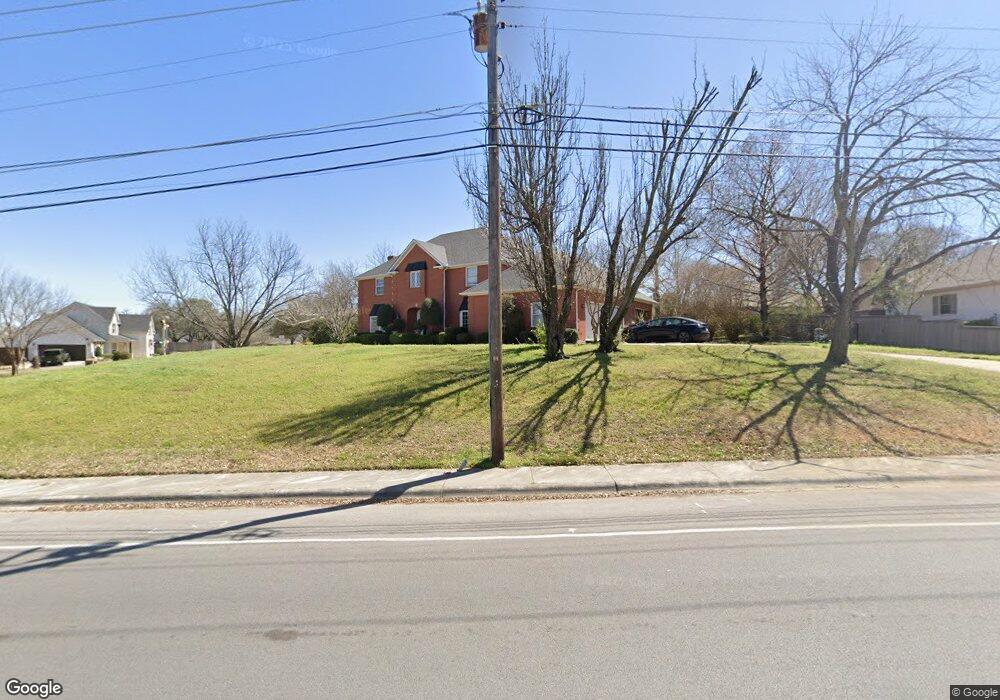 1001 W Westhill Dr, Cleburne, TX 76033 - photo 1