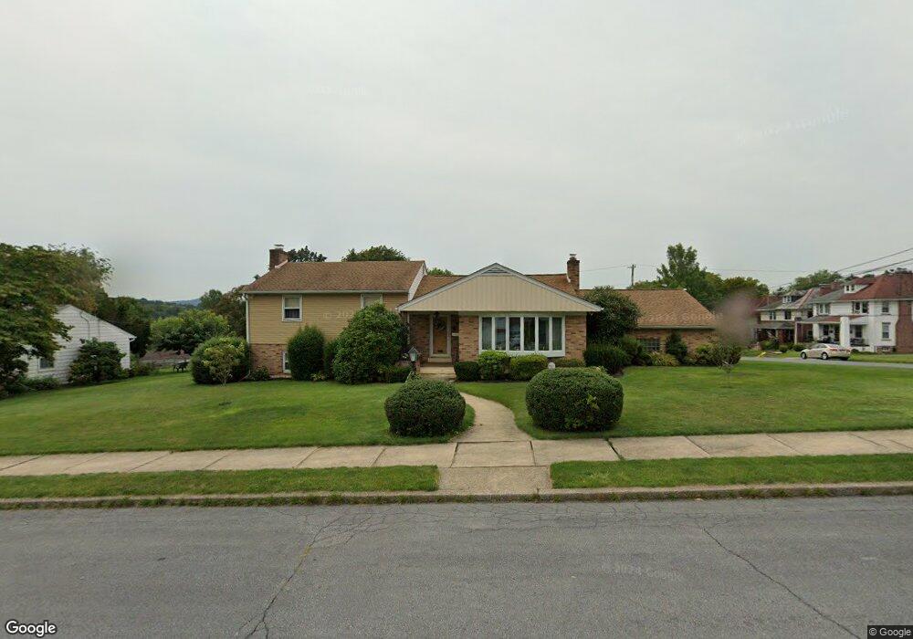 2142 W Fairview St unit 2152, Allentown, PA 18104 - photo 1