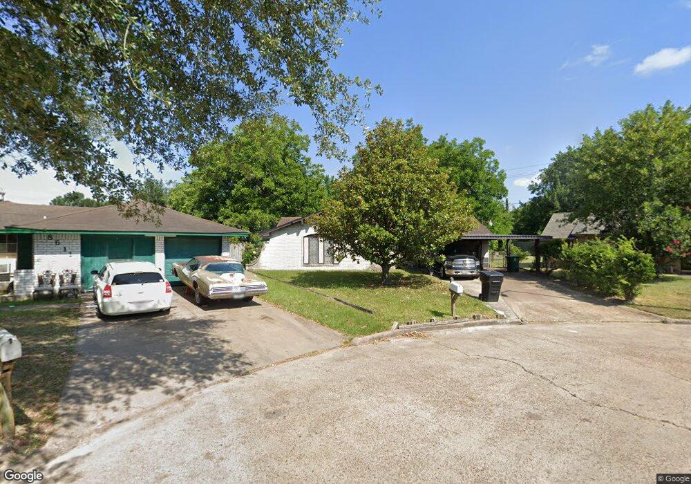 8615 Aspen View Ct, Houston, TX 77088 - photo 1