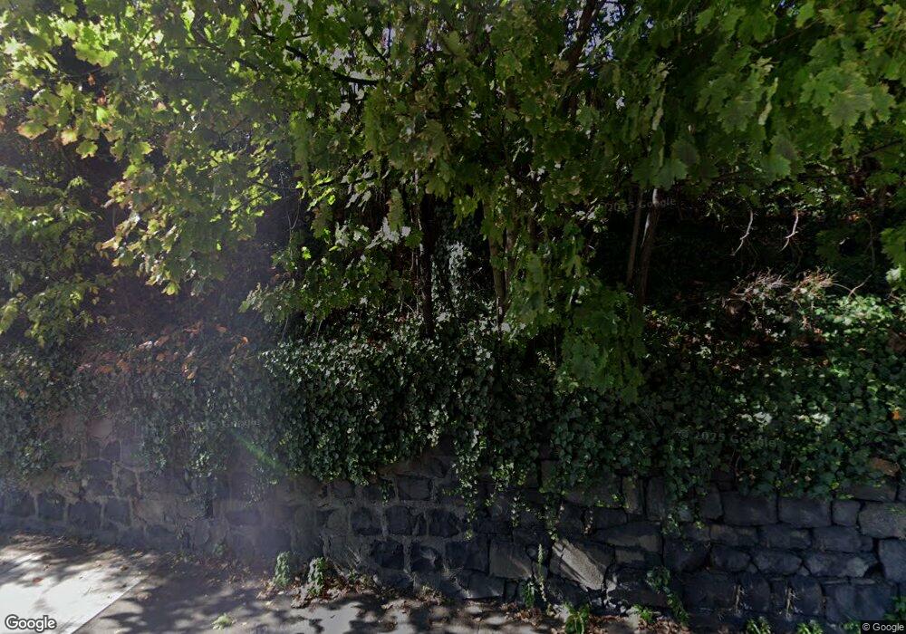 1190 River Rd unit 1, Edgewater, NJ 07020 - photo 1