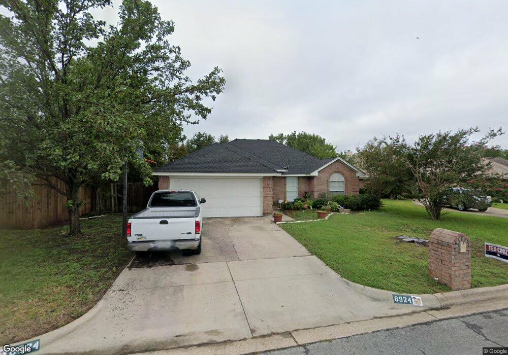 8924 Ashcraft Dr, North Richland Hills, TX 76182 - photo 1