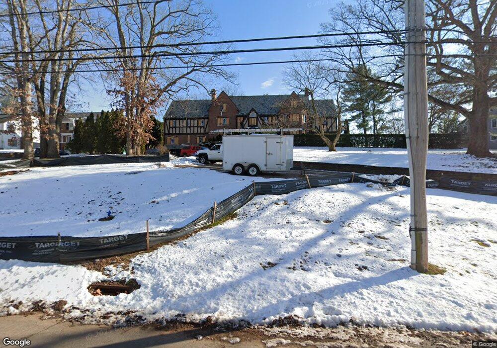 74 Whetton Rd, West Hartford, CT 06117 - photo 1