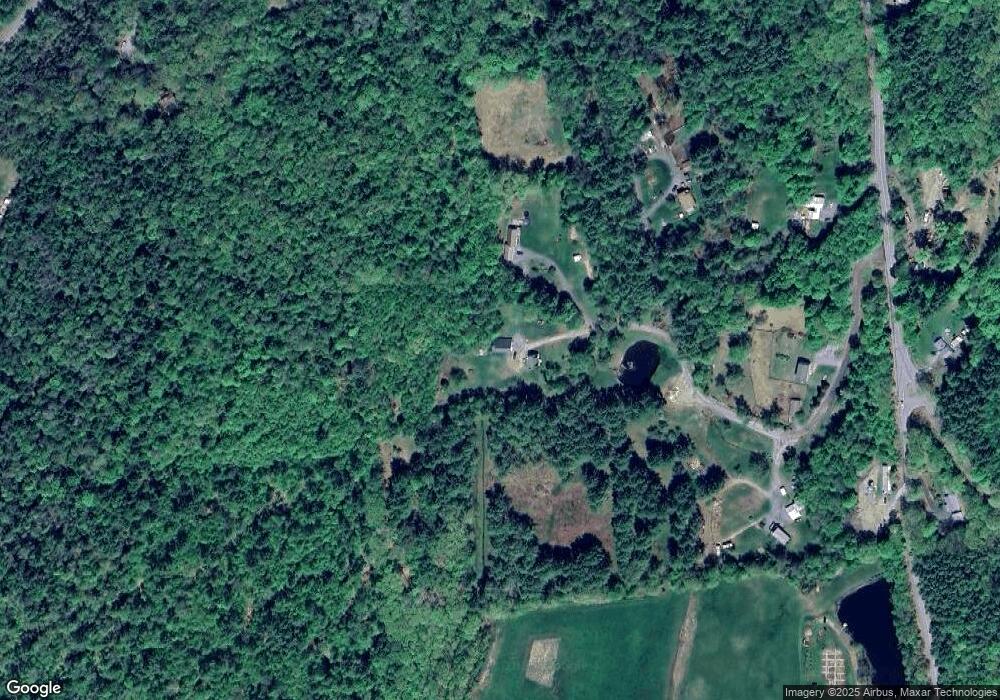 61 Pinewood Dr, Claremont, NH 03743 - photo 1