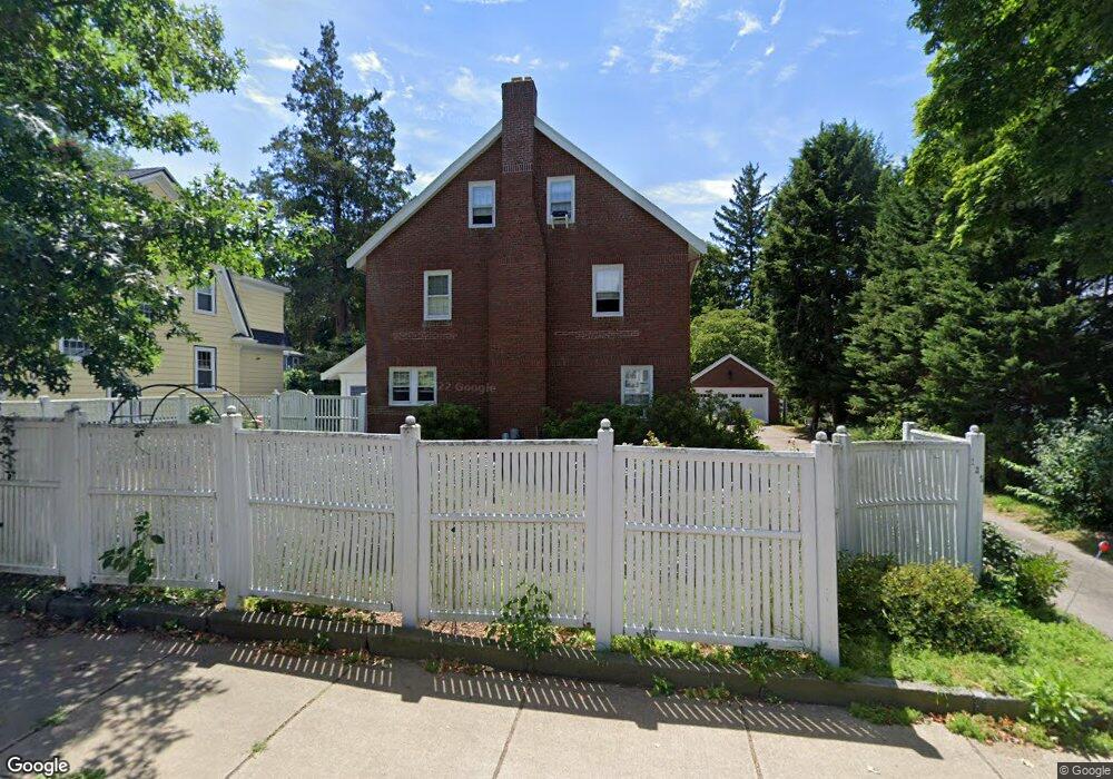 135 Bellevue St, West Roxbury, MA 02132 - photo 1