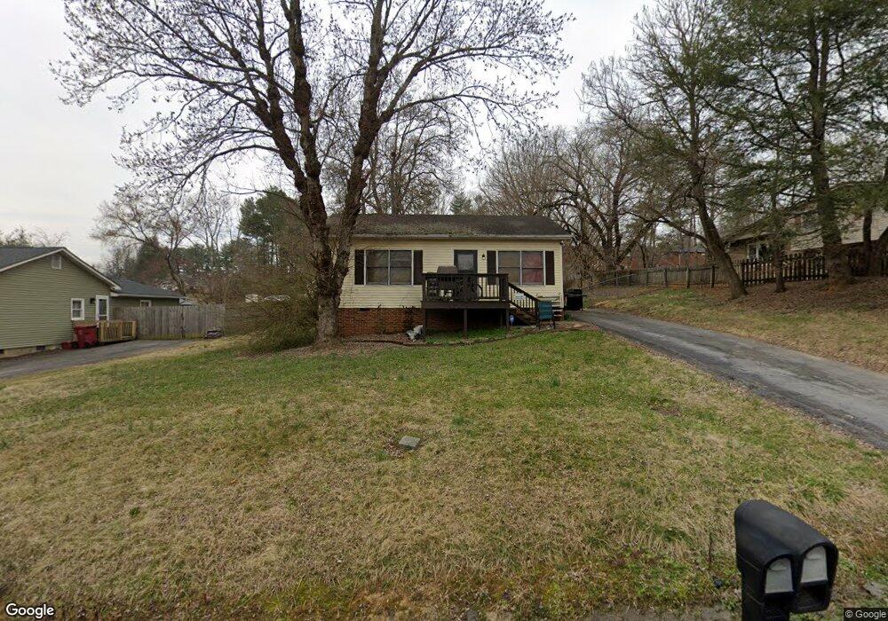 1516 Bell Ridge Rd, Johnson City, TN 37601 - photo 1