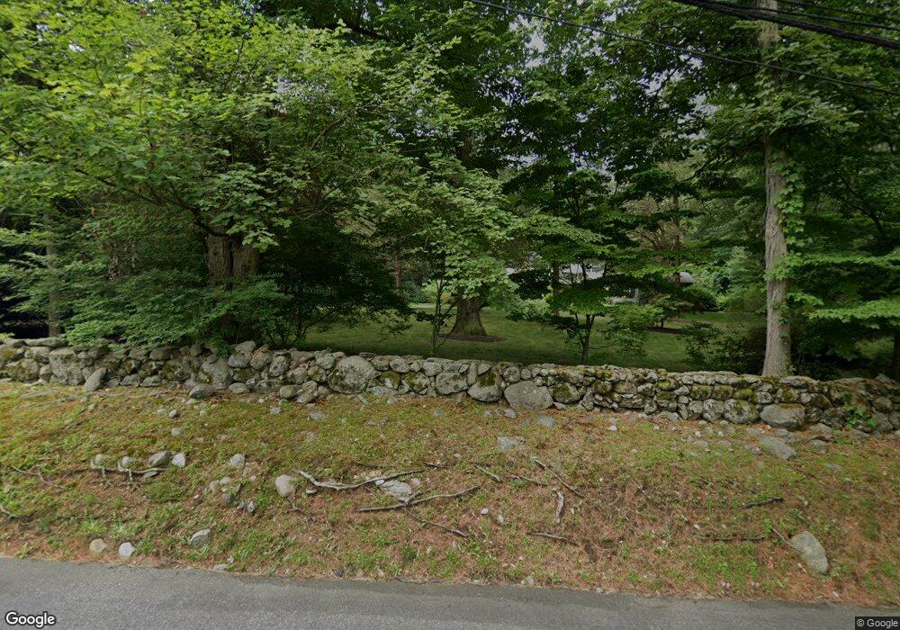 69 Comstock Hill Rd, New Canaan, CT 06840 - photo 1