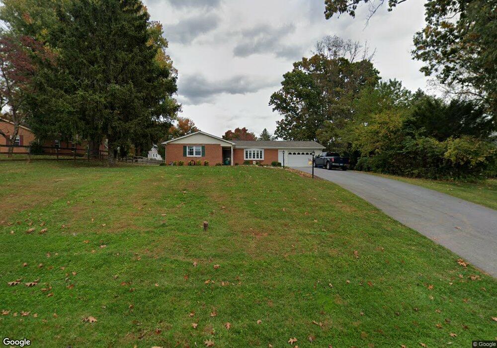 6605 Carroll Highlands Rd, Sykesville, MD 21784 - photo 1