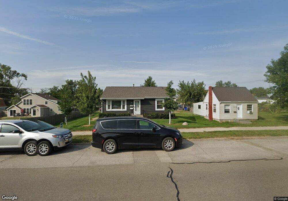 1116 16th Ave SW, Cedar Rapids, IA 52404 - photo 1