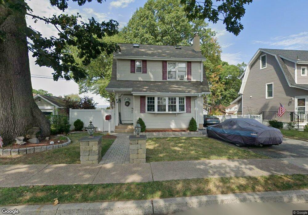 95 Oak Grove Ave, Hasbrouck Heights, NJ 07604 - photo 1
