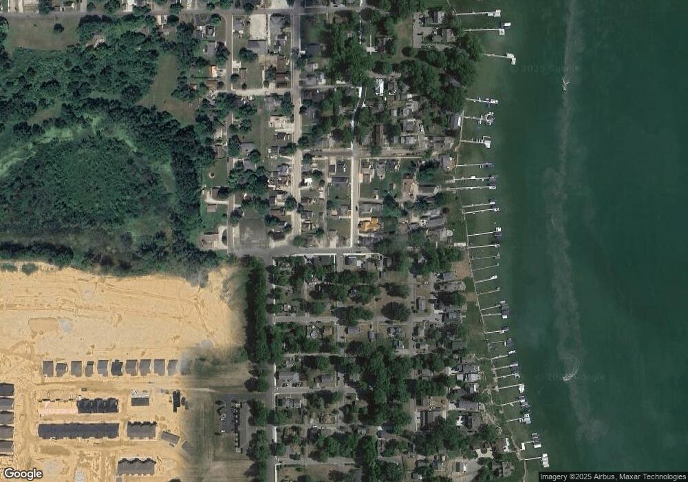 118 Davis St, Culver, IN 46511 - photo 1