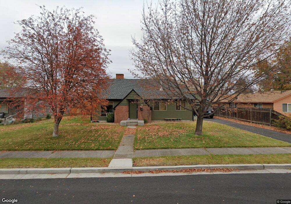 224 NW 3rd St, Redmond, OR 97756 - photo 1