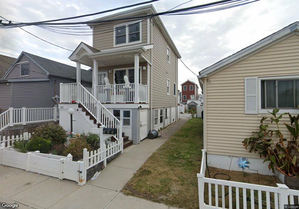 209 E 9th Rd, Broad Channel, NY 11693 - photo 1
