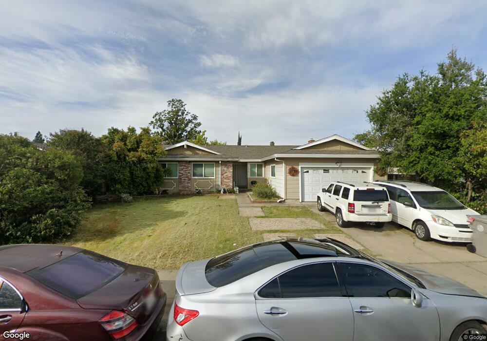 7610 Prescott Way, Sacramento, CA 95823 - photo 1