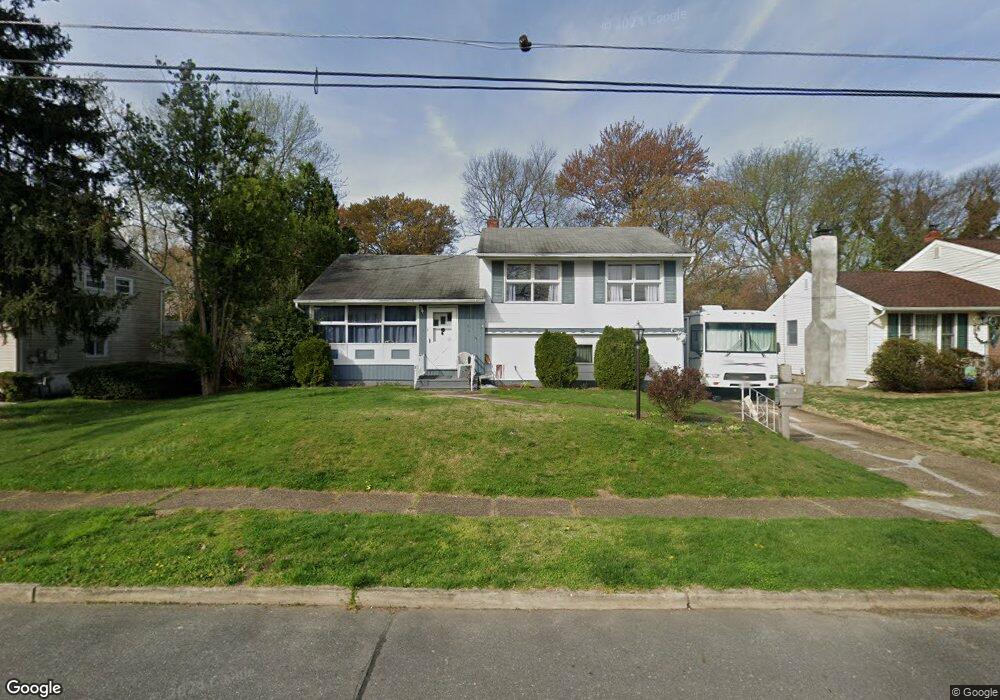 76 W Woodcrest Ave, Maple Shade, NJ 08052 - photo 1