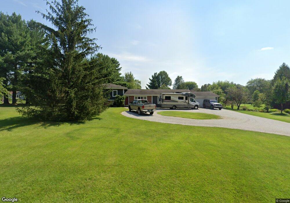 1613 W Deborah Dr, Greensburg, IN 47240 - photo 1