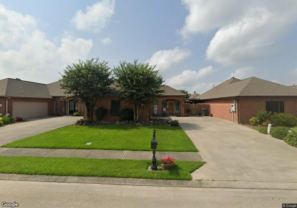 2817 N Locke Point Dr, Lake Charles, LA 70605 - photo 1