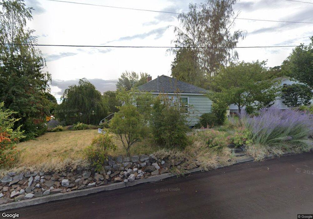 1300 E 15th St, the Dalles, OR 97058 - photo 1