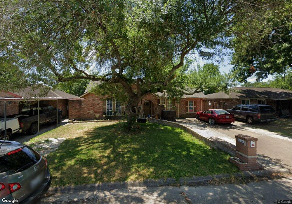 1911 Twinbrooke Dr, Houston, TX 77088 - photo 1