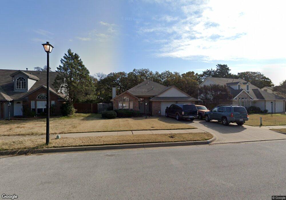 300 Creekside Dr, Hurst, TX 76053 - photo 1