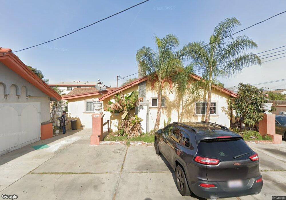 10701 Larch Ave, Inglewood, CA 90304 - photo 1