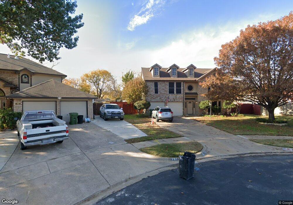 705 Parkland Ct, Hurst, TX 76053 - photo 1