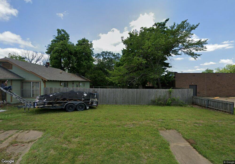 722 W Owing St, Denison, TX 75020 - photo 1