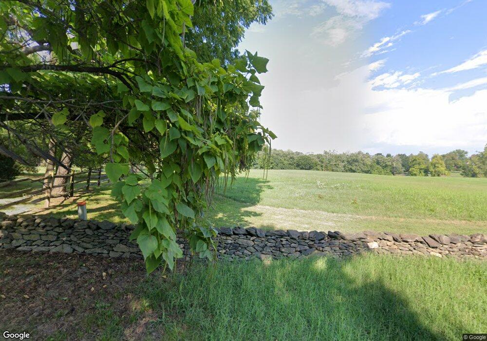 21896 Foxcroft Rd, Middleburg, VA 20117 - photo 1