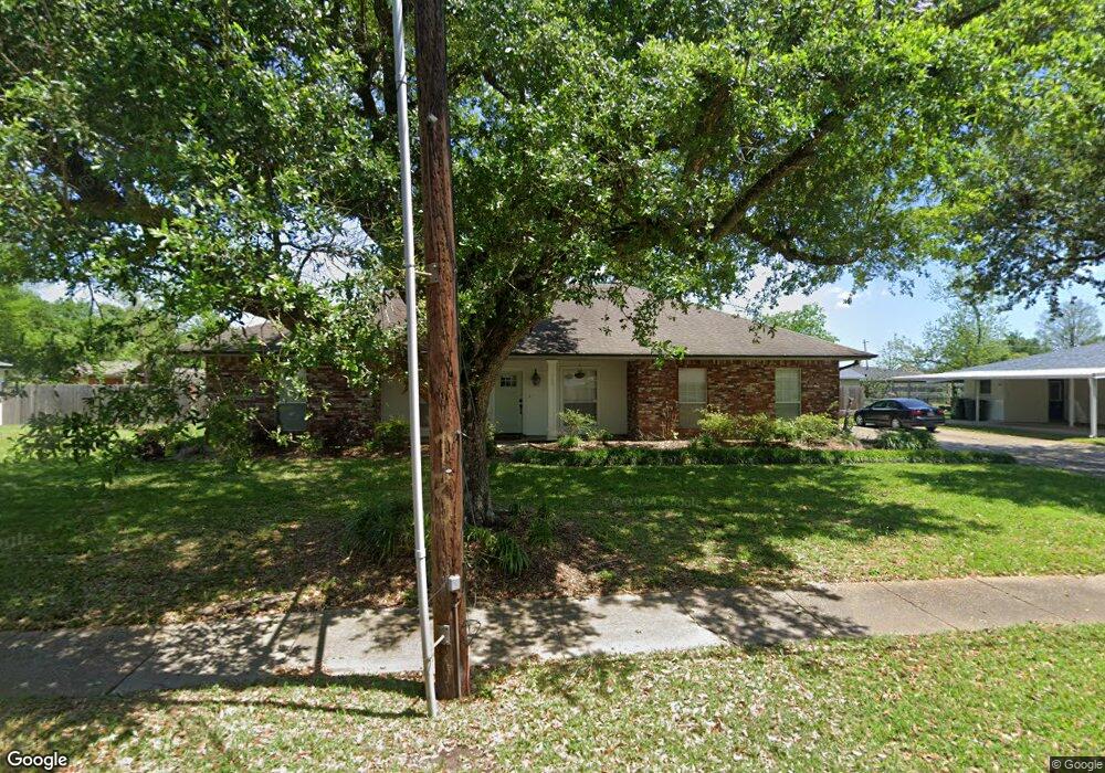 243 Windsor St, Lake Charles, LA 70605 - photo 1