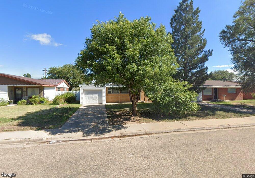 412 Pine Ave, Dumas, TX 79029 - photo 1