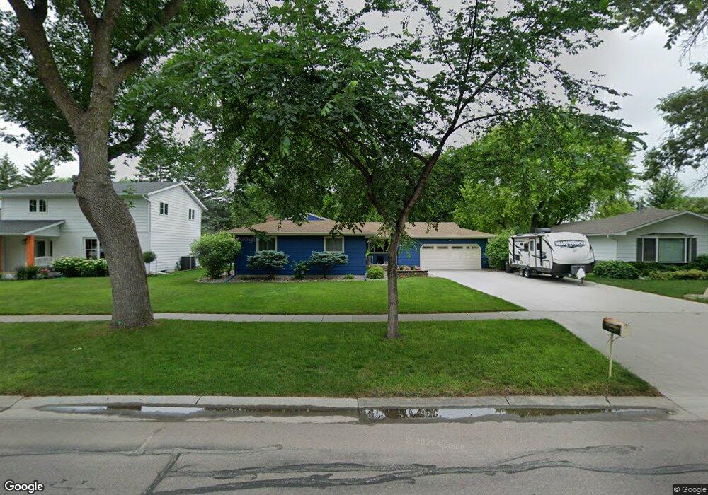 3246 Elm St N, Fargo, ND 58102 - photo 1