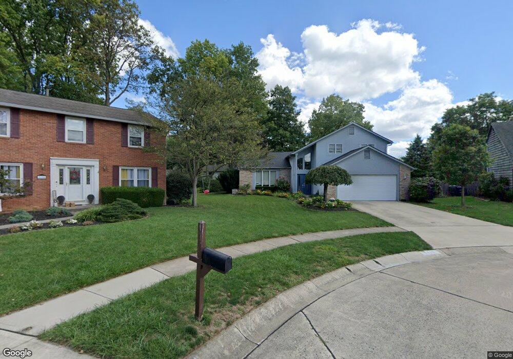 2215 Blue Fox Ct, Columbus, OH 43235 - photo 1