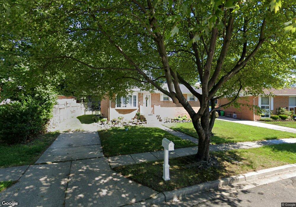 8906 Snow Acres Dr, Laurel, MD 20708 - photo 1