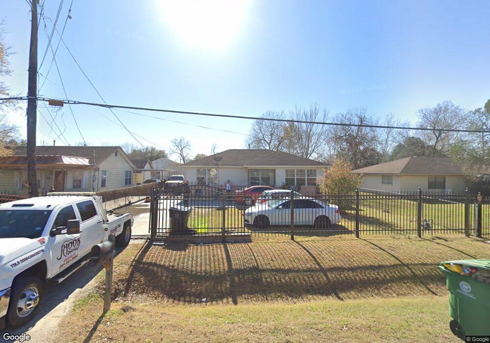 4308 Downs Ln, Houston, TX 77093 - photo 1