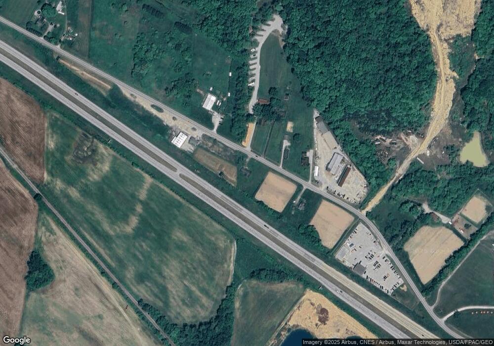 37057 Hocking Dr, Logan, OH 43138 - photo 1