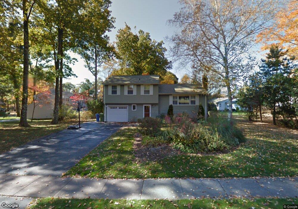 109 Deerfield Dr, Glastonbury, CT 06033 - photo 1