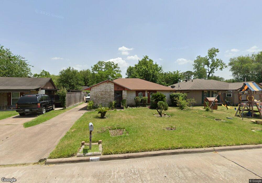 819 Grenshaw St, Houston, TX 77088 - photo 1