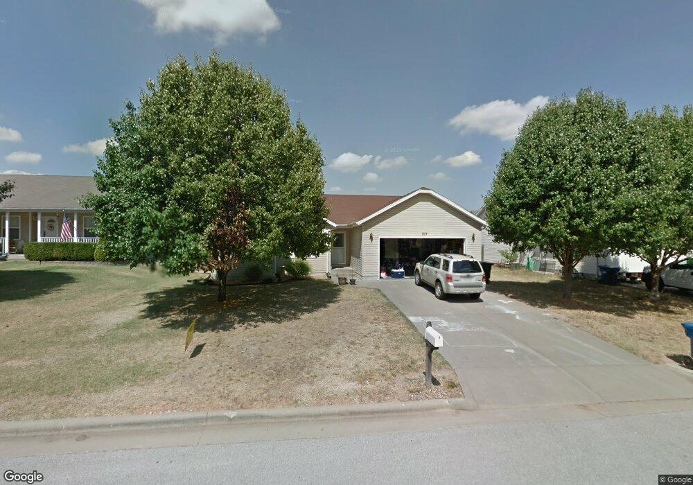 709 S Eastridge, Nixa, MO 65714 - photo 1