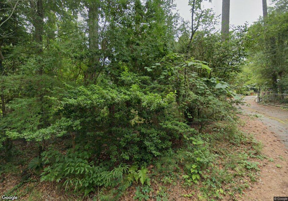 4363 Bishop Lake Rd, Marietta, GA 30062 - photo 1