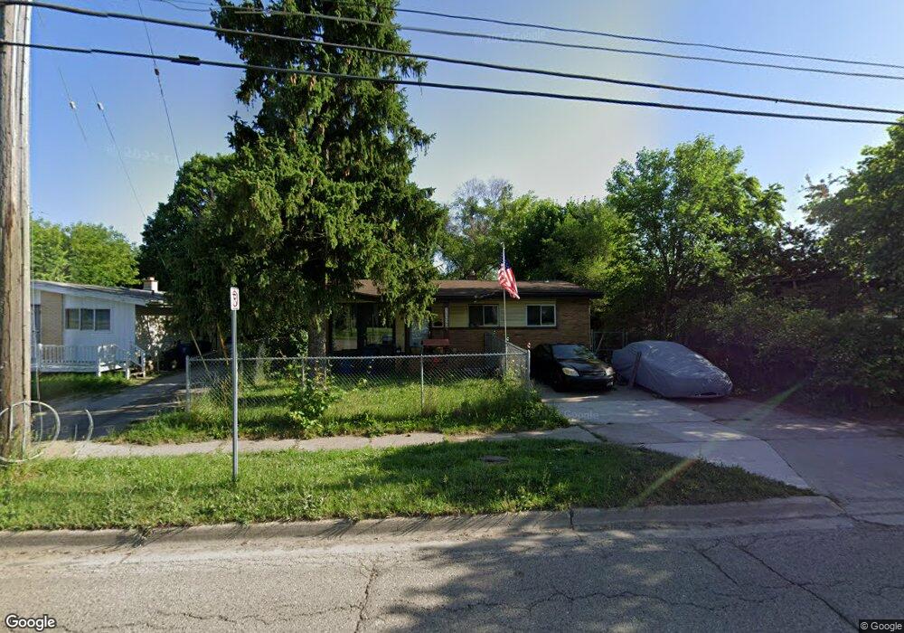 1113 E Hemphill Rd, Flint, MI 48507 - photo 1