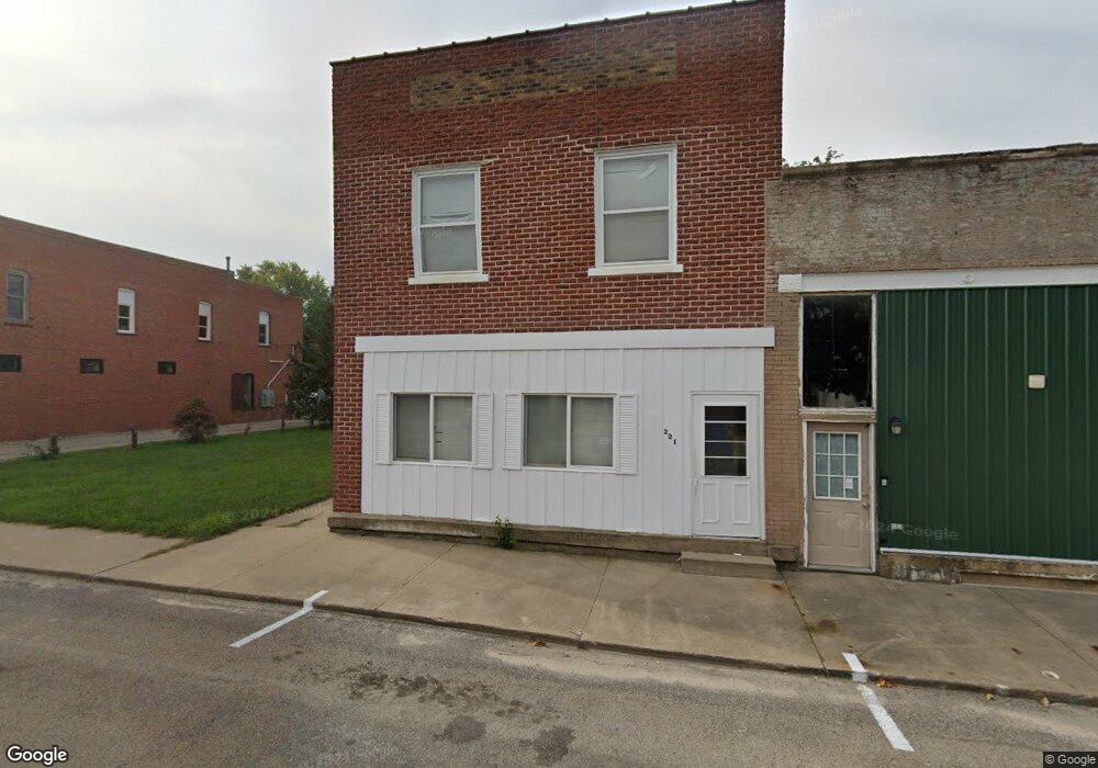 221 W Main St, Wayland, IA 52654 - photo 1