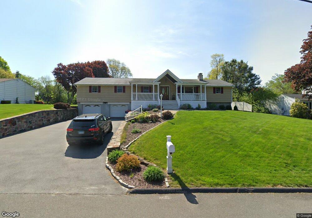 8 Zephyr Rd, Trumbull, CT 06611 - photo 1