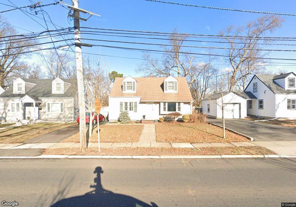 74 Essex Ave, Metuchen, NJ 08840 - photo 1