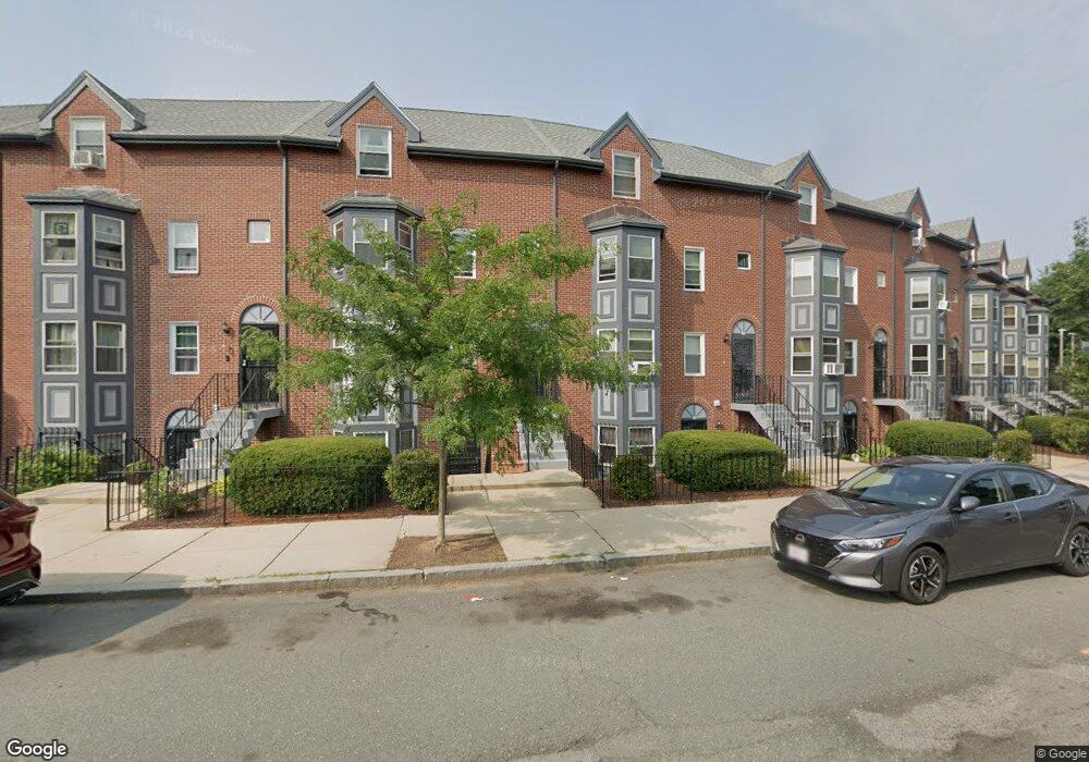 39 Circuit St unit 2, Roxbury, MA 02119 - photo 1