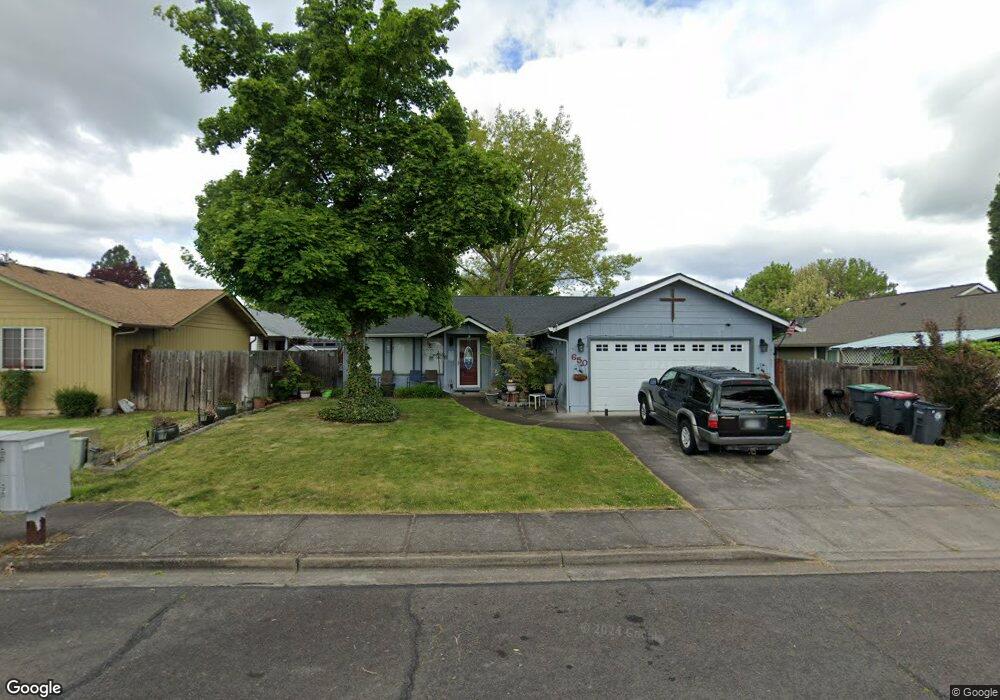 650 Primrose Dr, Central Point, OR 97502 - photo 1