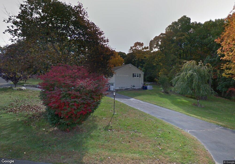 999 Willard Rd, Orange, CT 06477 - photo 1